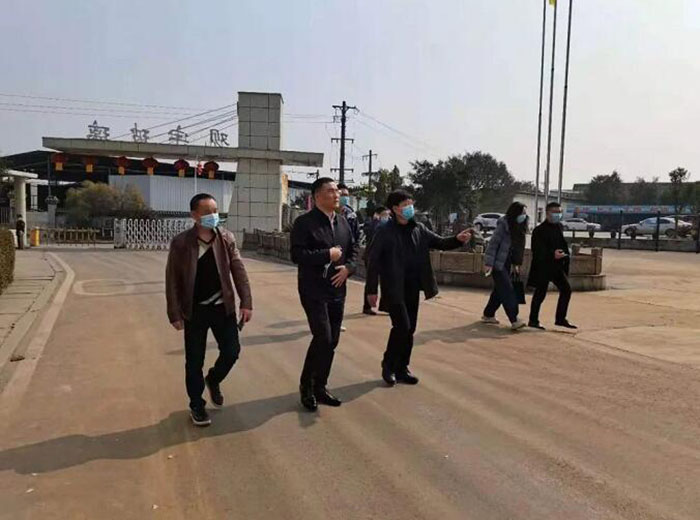 瀘縣縣委副書(shū)記、縣長(zhǎng)曹陽(yáng)帶隊(duì)到我司督導(dǎo)工作